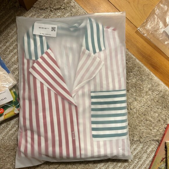 Striped two piece set - Picture 3 of 3